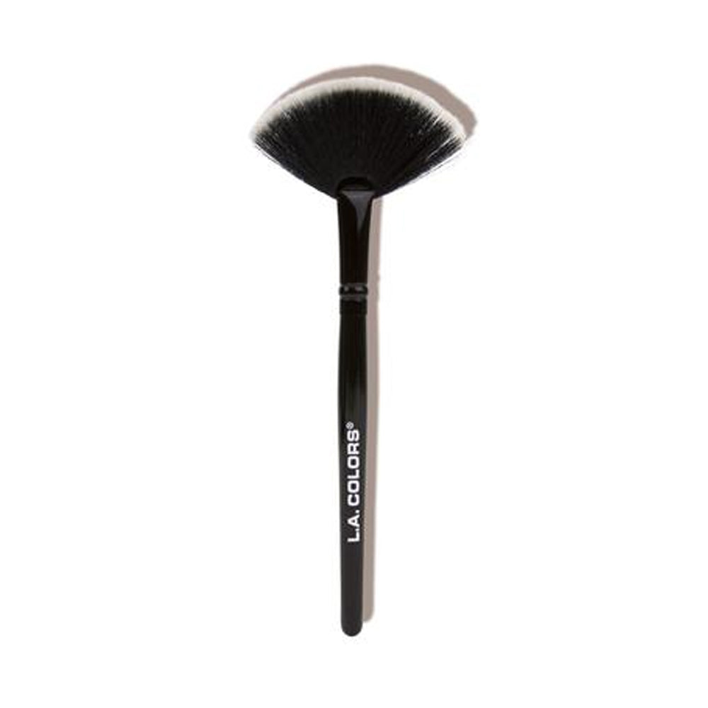 L.A. COLORS Cosmetic Brush - Highlighter Fan